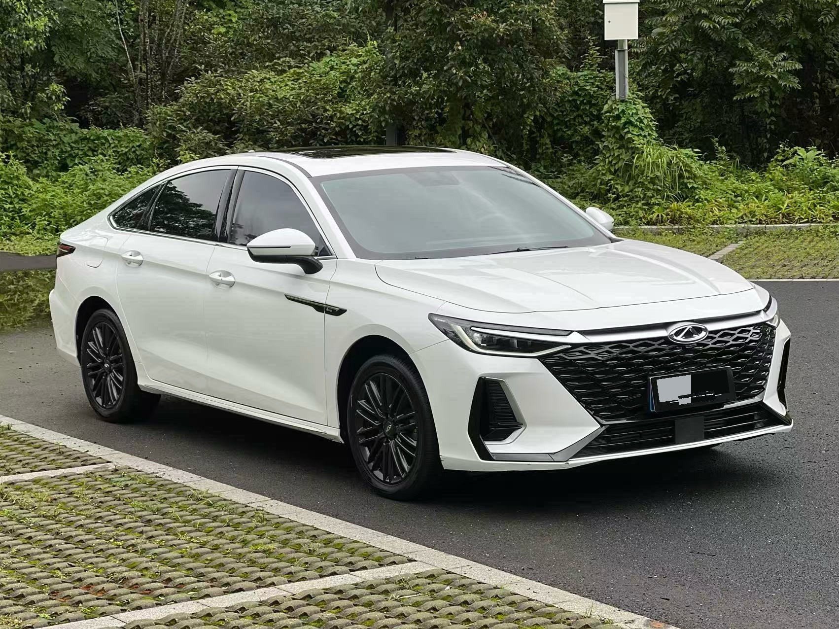Chery Arrizo 8 2024 car image #2