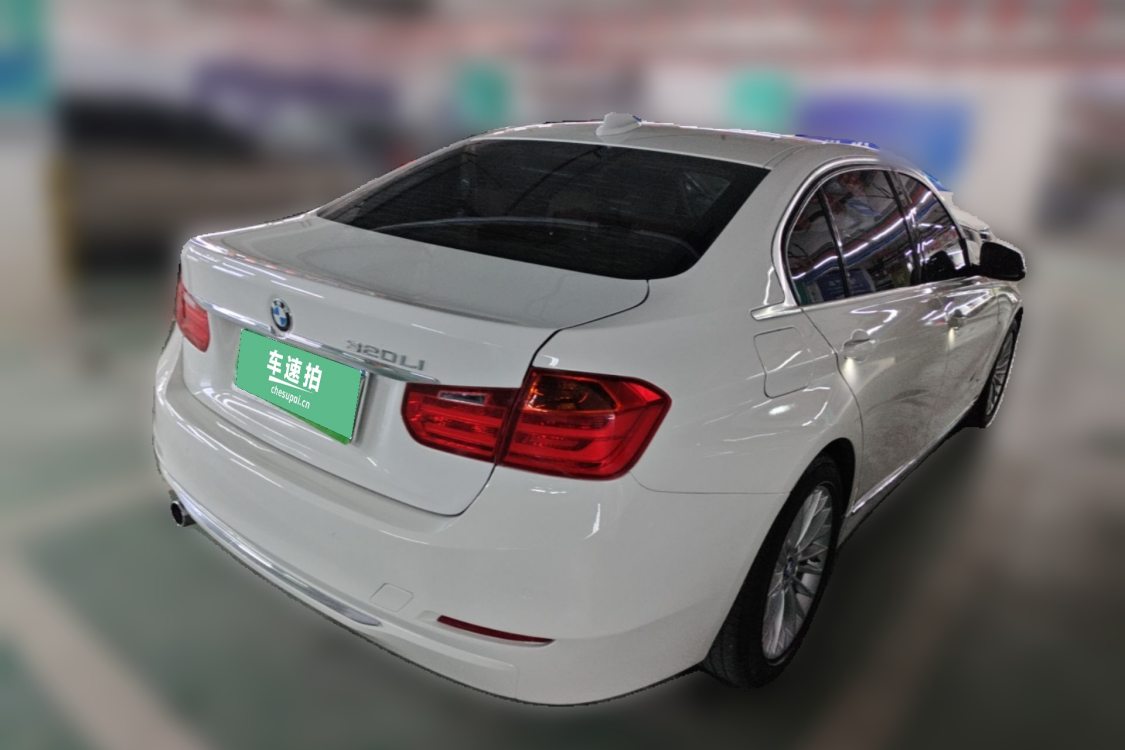 BMW 3 Series 2012 car image #2
