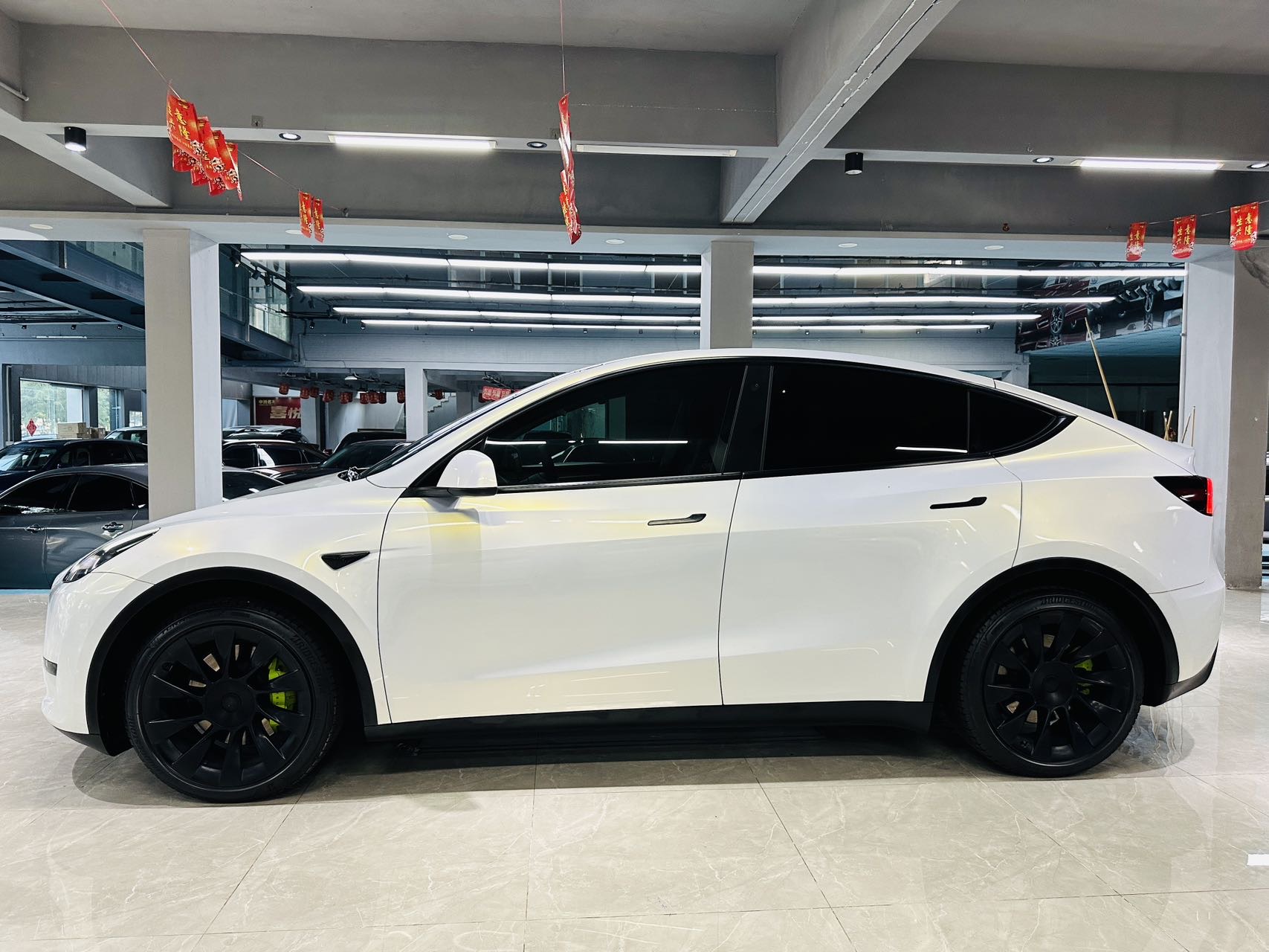 Tesla Model Y 2021 #5 Tesla Model Y 2021 image de voiture #5