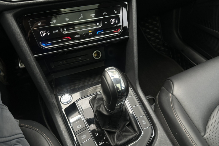 Volkswagen Tharu 2021 immagine di auto #21