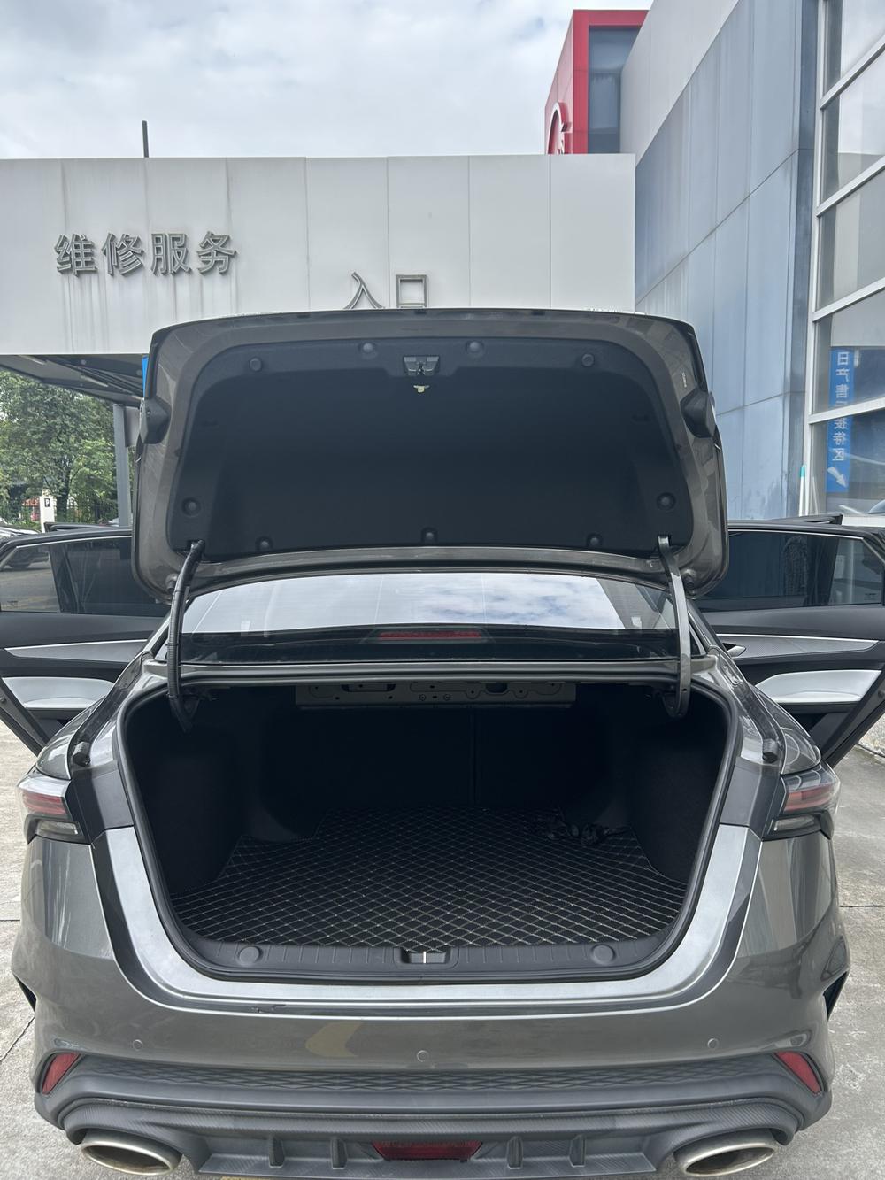 GEELY Binray 2024 immagine di auto #7