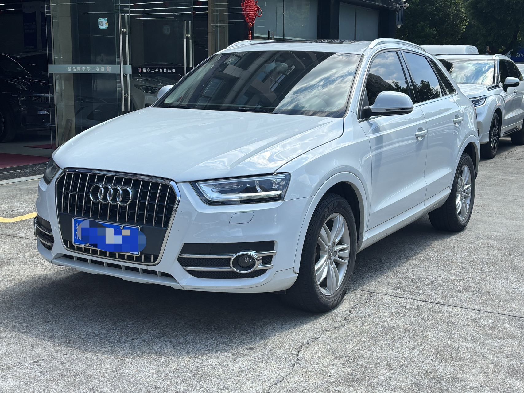 Audi Q3 2015 car image 