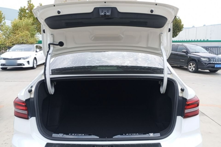 Volkswagen Lavida 2022 imagen de coche #19