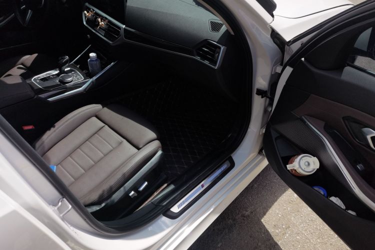 BMW 3 Series 2020 #27 BMW 3 Series 2020 car image #27