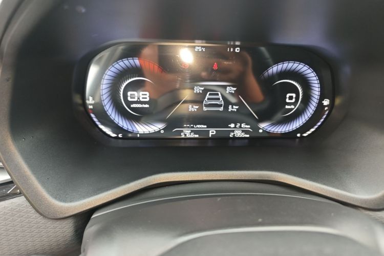 GEELY Emgrand 2024 car image #12