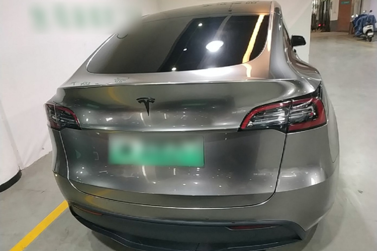 Tesla Model Y 2021 #6 Tesla Model Y 2021 car image #6