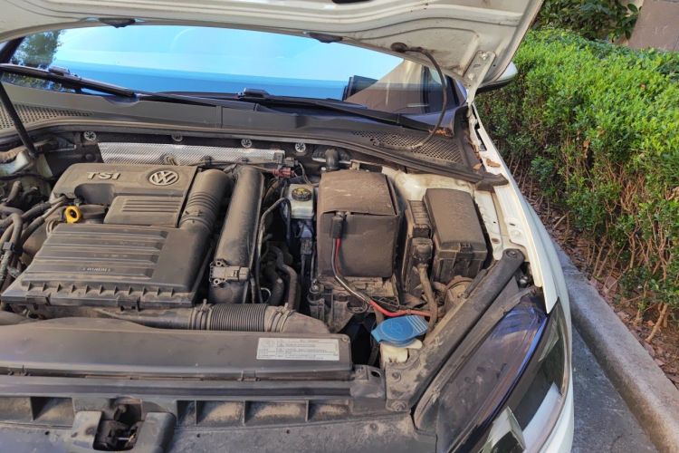 Volkswagen Golf 2015 car image #25