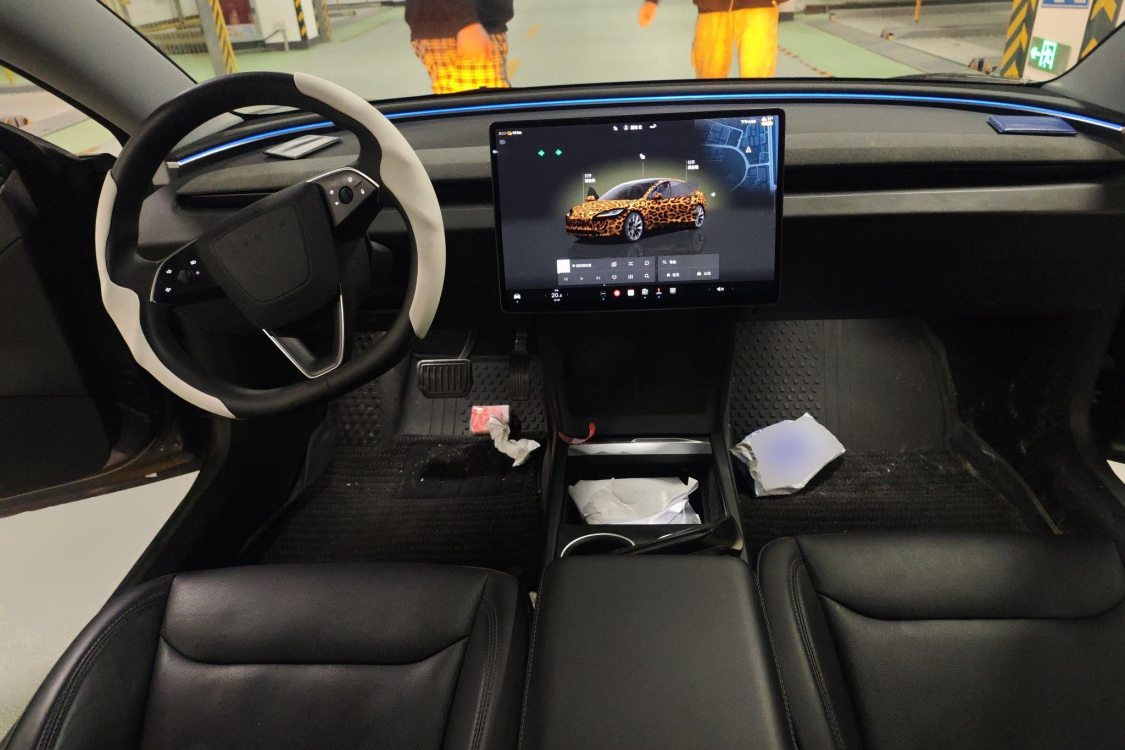 Tesla Model 3 2024 car image #23