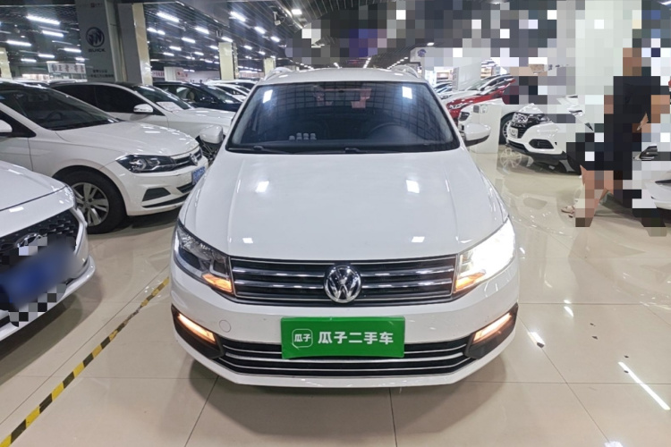 Volkswagen Santana 2018 car image #3