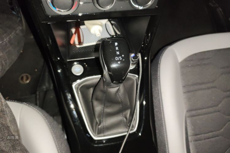 Volkswagen Tharu 2025 car image #16