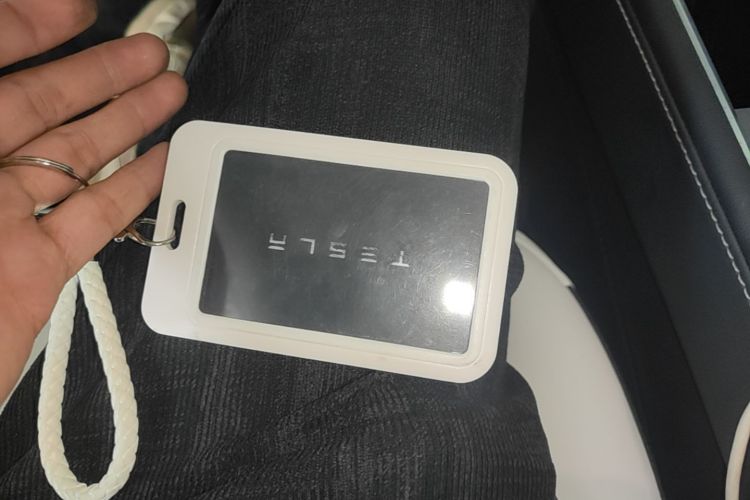 Tesla Model Y 2021 #9 Tesla Model Y 2021 car image #9