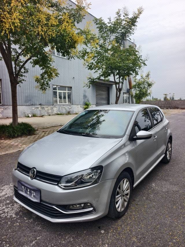 Volkswagen Polo 2014 Volkswagen Polo 2014 car image
