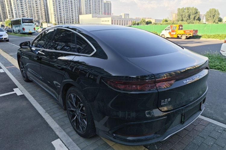 BYD Han 2024 car image #5