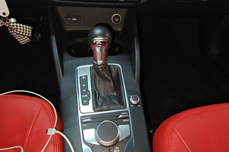 Audi A3 2020 car image #14