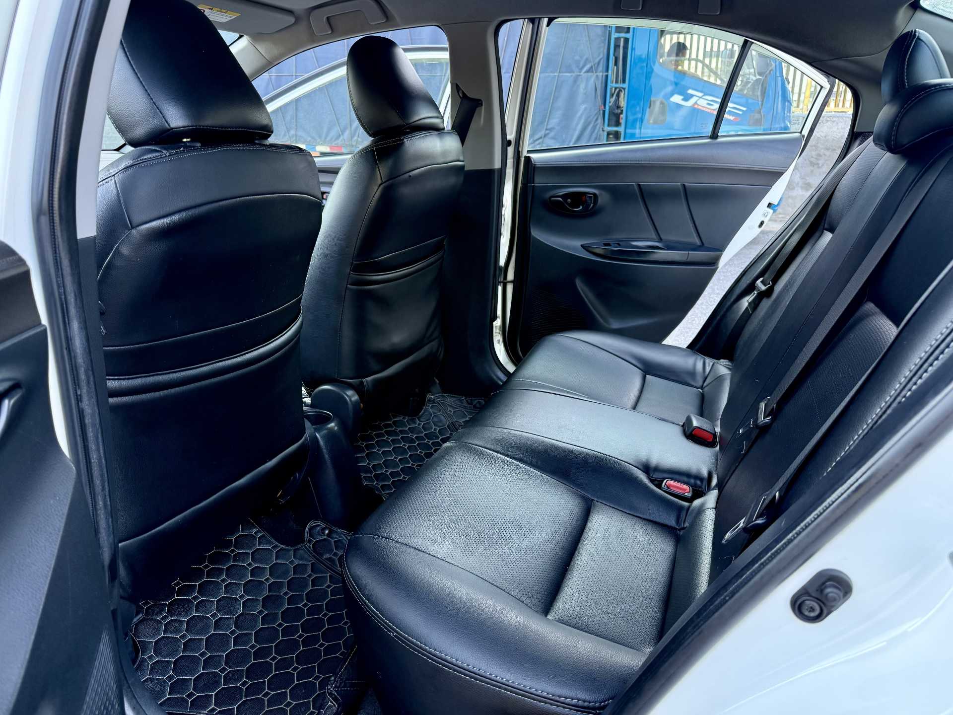 Toyota Vios 2015 #6 Toyota Vios 2015 car image #6