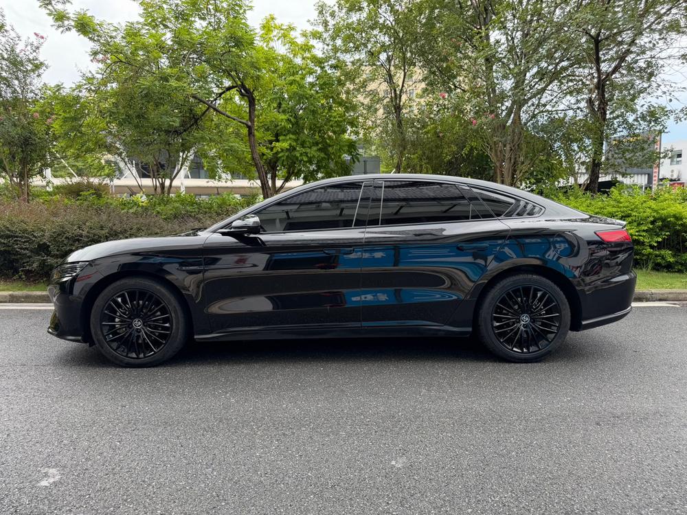BYD Han 2022 car image #3