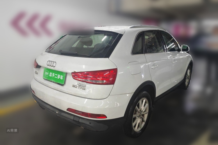 Audi Q3 2015 car image #7