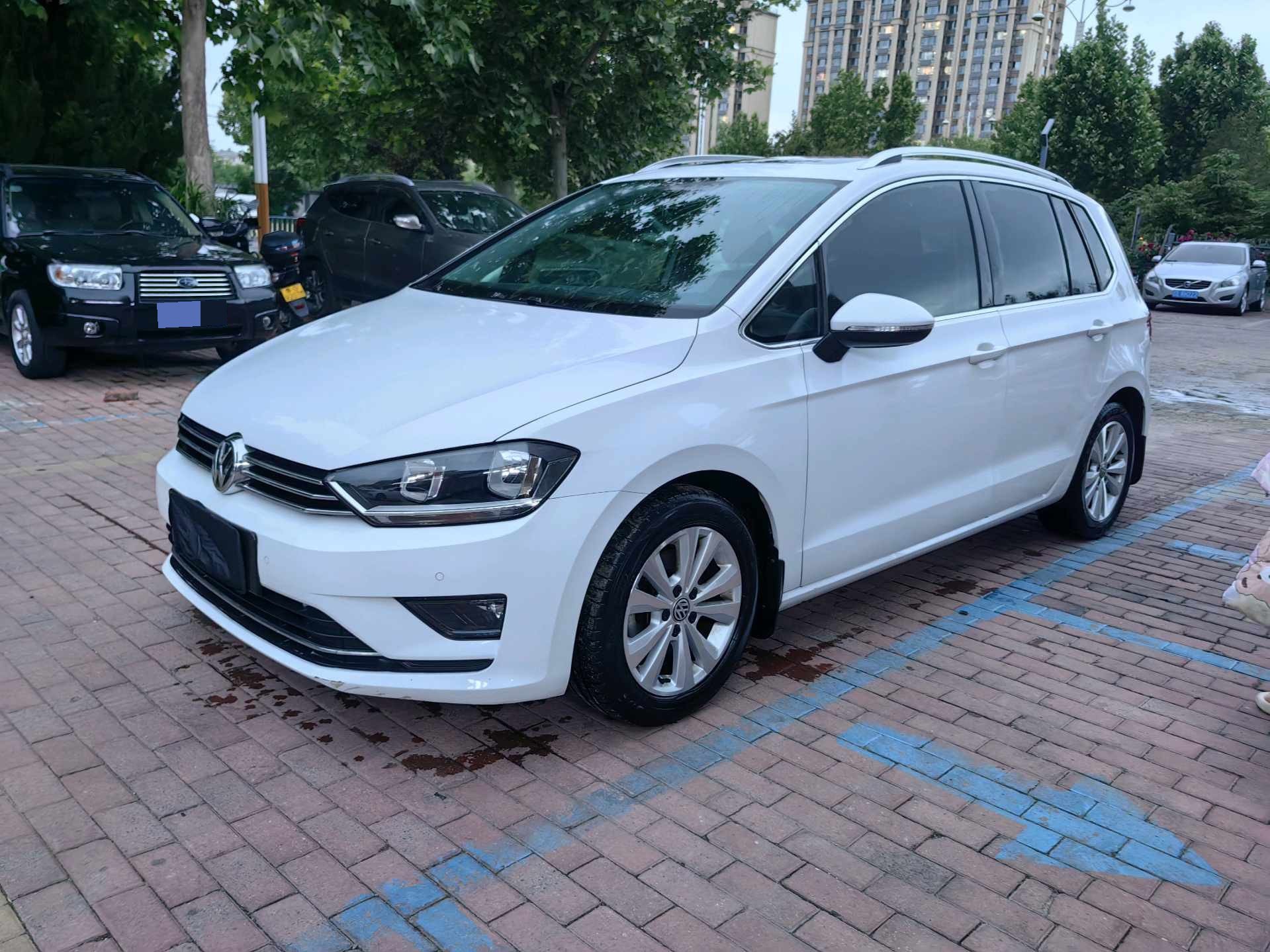 Volkswagen Golf Sportsvan 2017 汽车图片 
