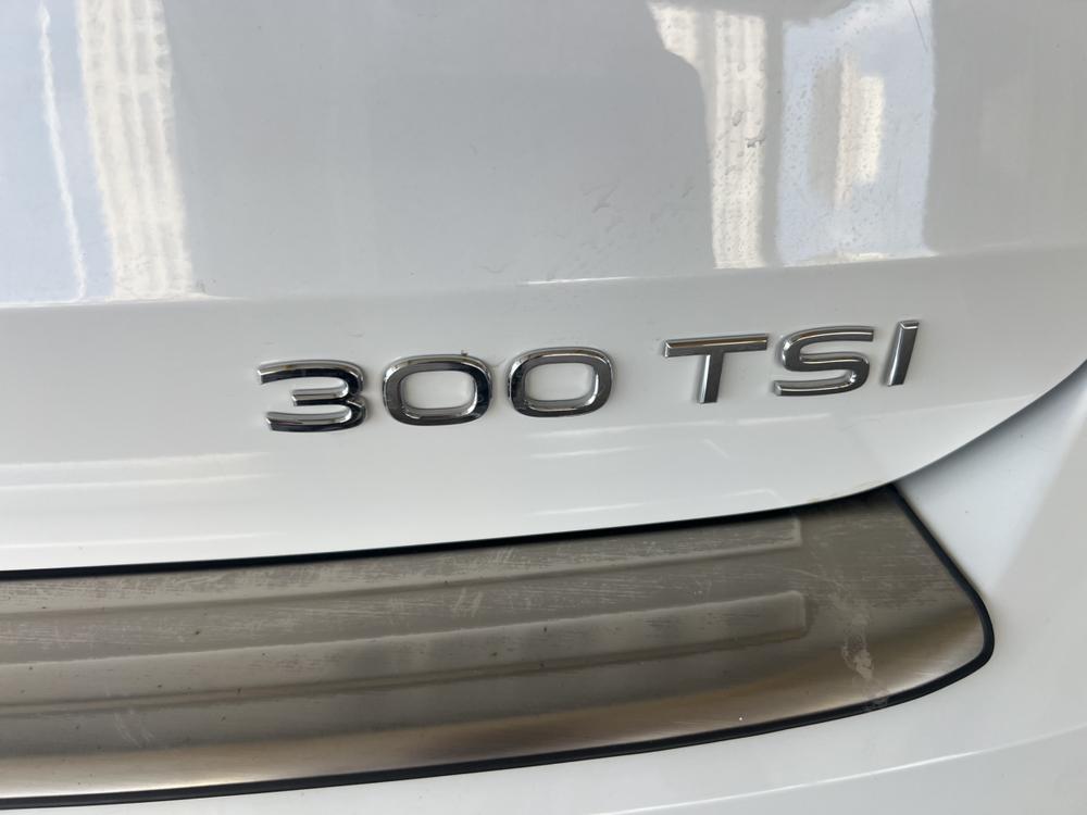 Volkswagen Tharu 2023 car image #12