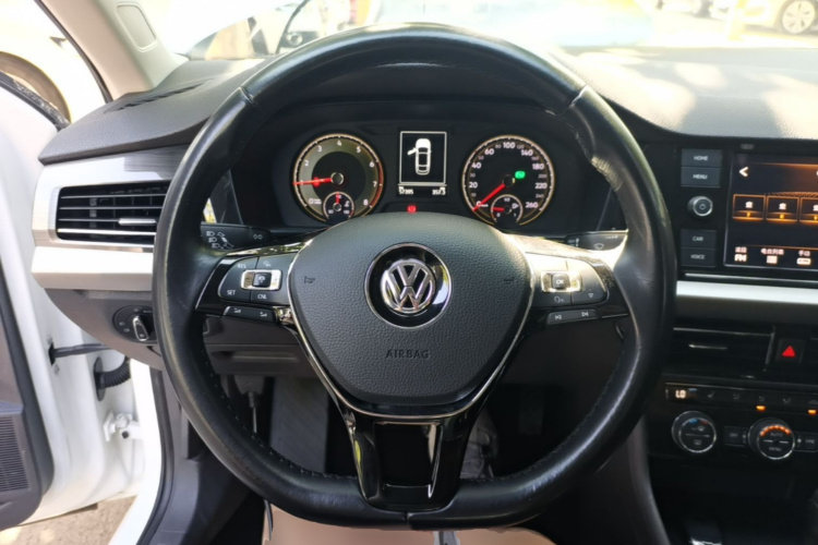 Volkswagen Lavida 2019 immagine di auto #11