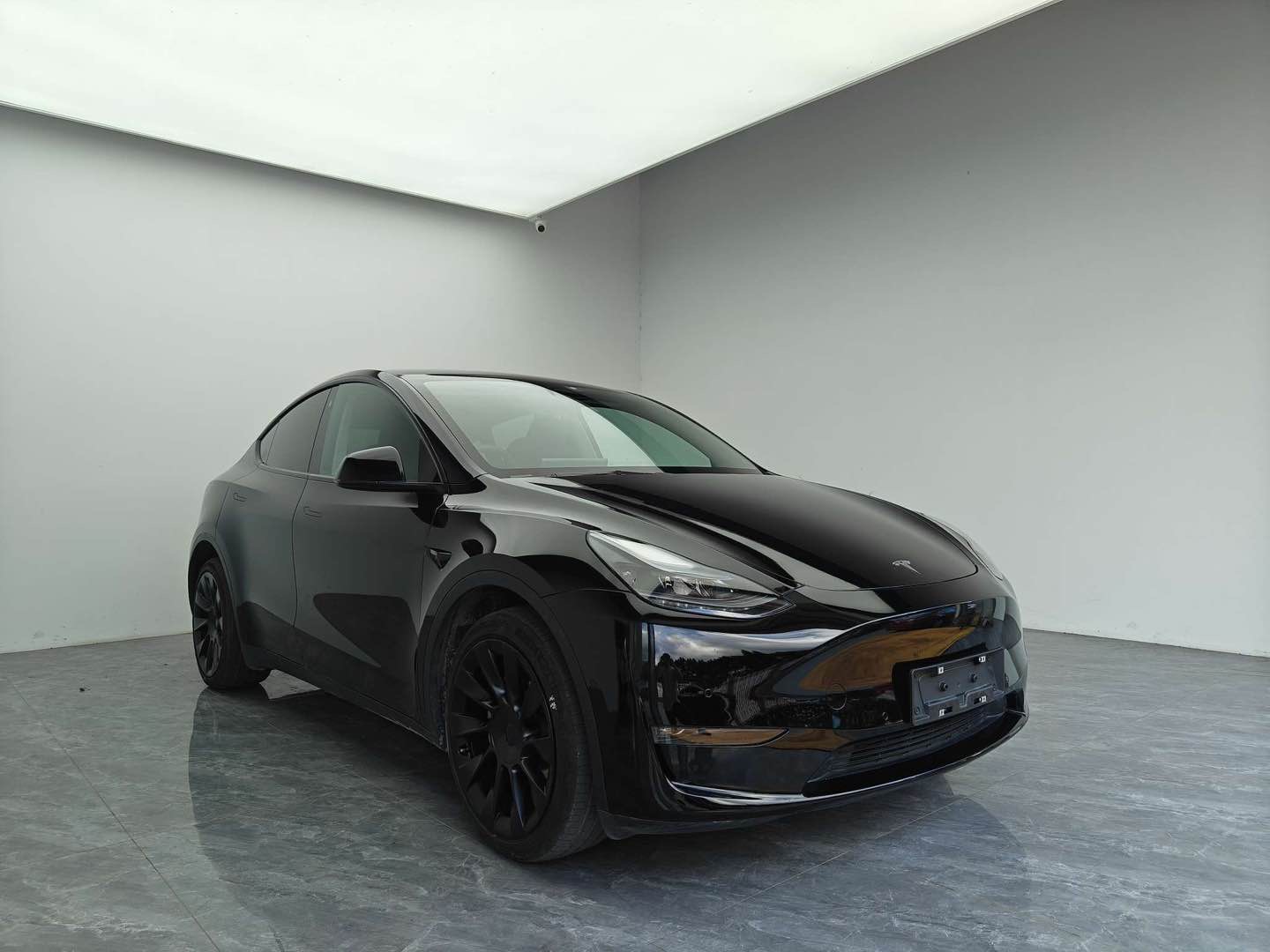 Tesla Model Y 2022 #3 Tesla Model Y 2022 car image #3