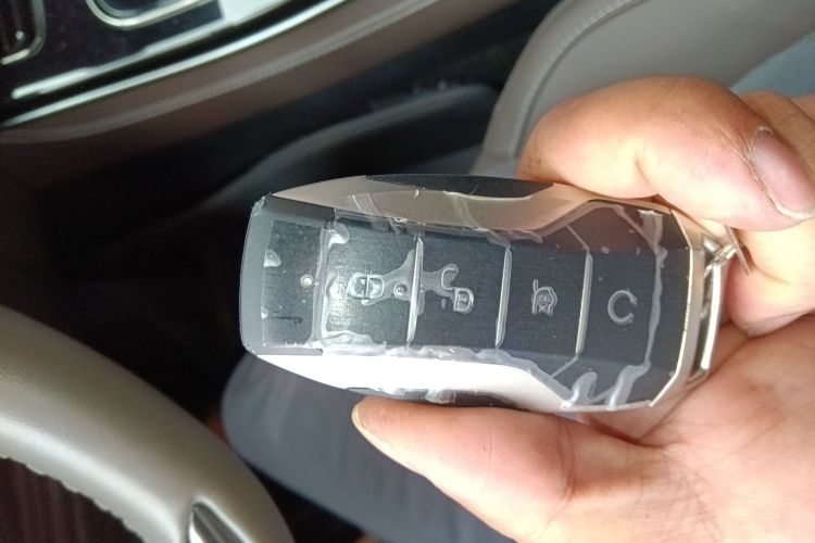 BYD Han 2022 immagine di auto #9