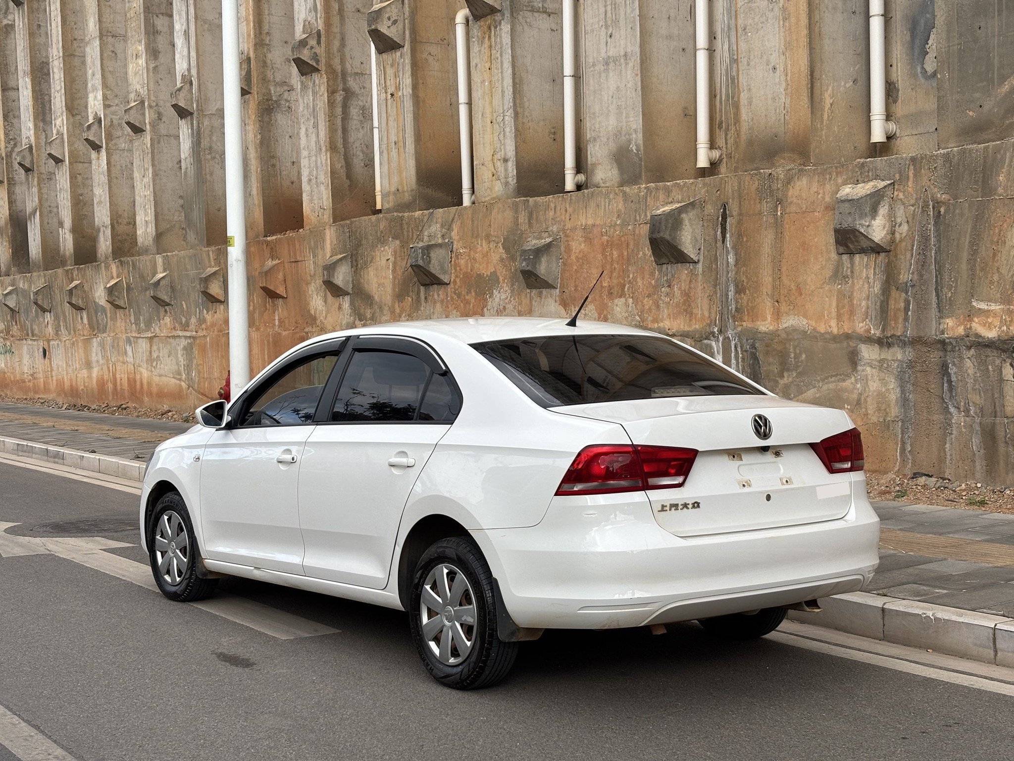 Volkswagen Santana 2017 imagem de carro #9