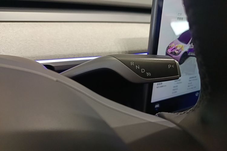 Tesla Model Y 2023 #14 Tesla Model Y 2023 immagine di auto #14