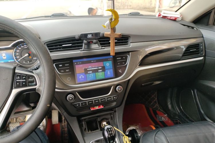 GEELY Emgrand 2017 car image #15