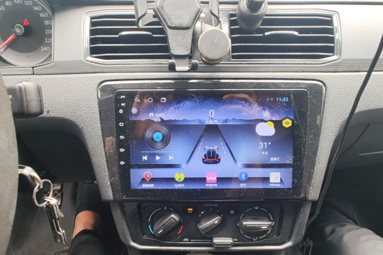 Volkswagen Santana 2019 car image #17