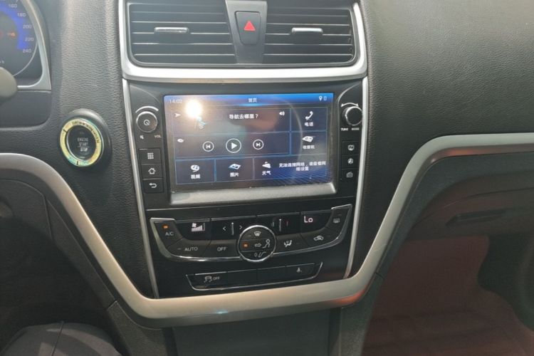 GEELY Emgrand 2016 #13 GEELY Emgrand 2016 car image #13