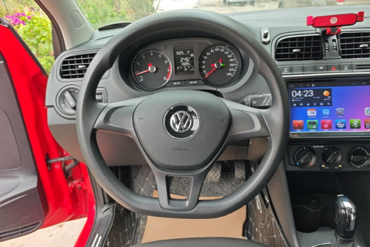 Volkswagen Polo 2018 #11 Volkswagen Polo 2018 car image #11