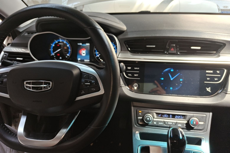 GEELY Emgrand 2019 #10 GEELY Emgrand 2019 car image #10