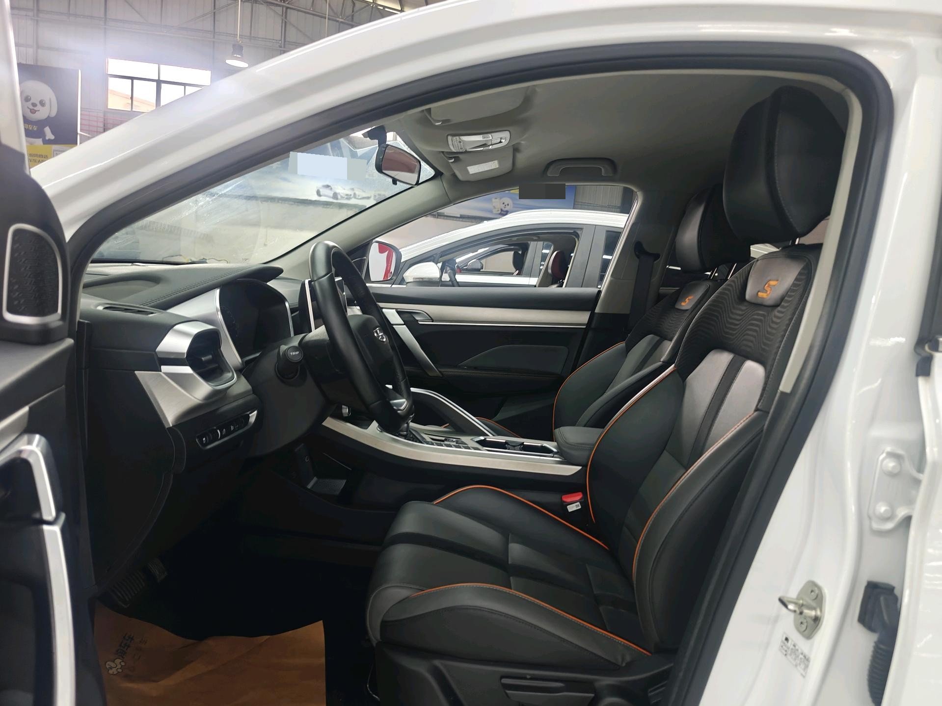 GEELY Coolray 2023 car image #5