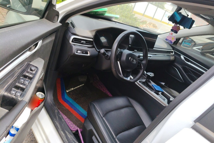 GEELY Emgrand 2023 car image #18