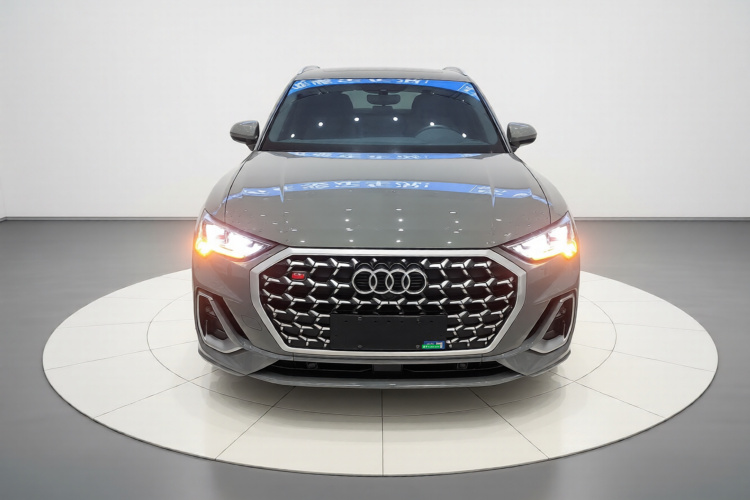 Audi Q3 2024 immagine di auto #3