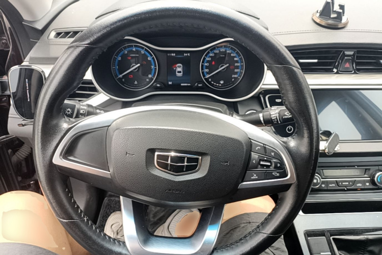 GEELY Emgrand 2019 #11 GEELY Emgrand 2019 car image #11