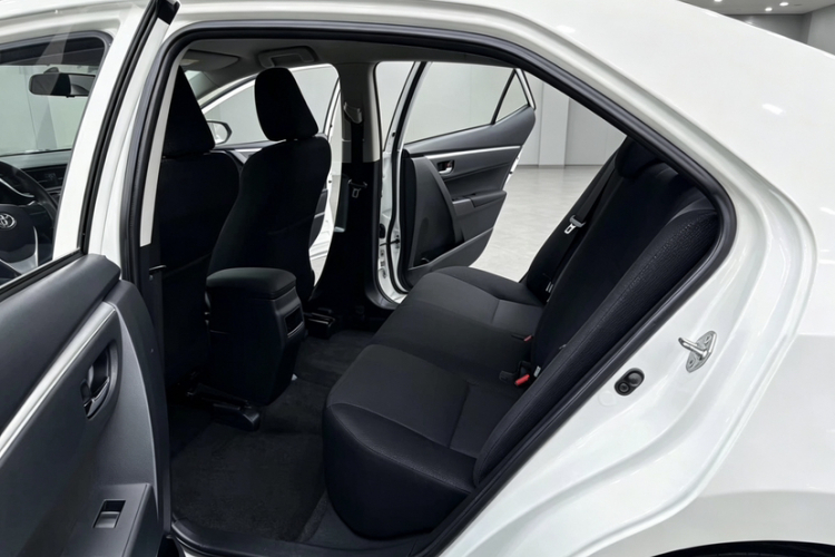 Toyota Corolla 2019 #10 Toyota Corolla 2019 car image #10
