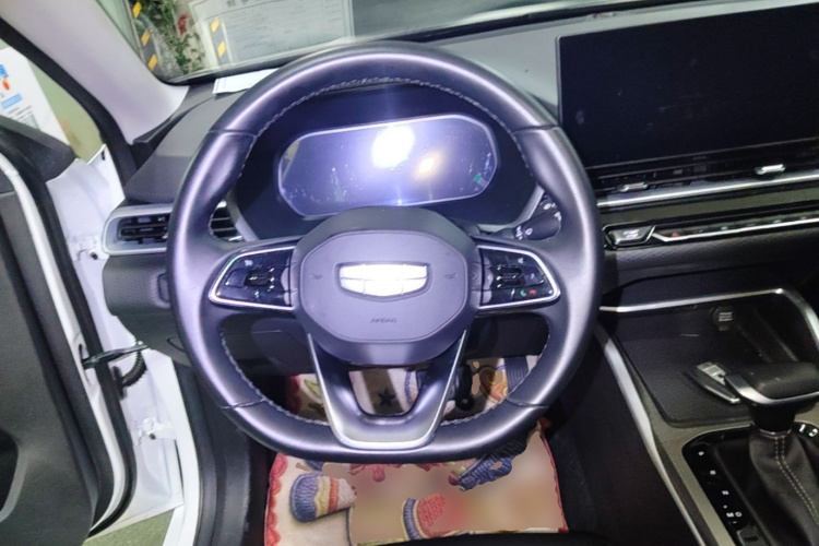 GEELY Emgrand 2024 #11 GEELY Emgrand 2024 car image #11