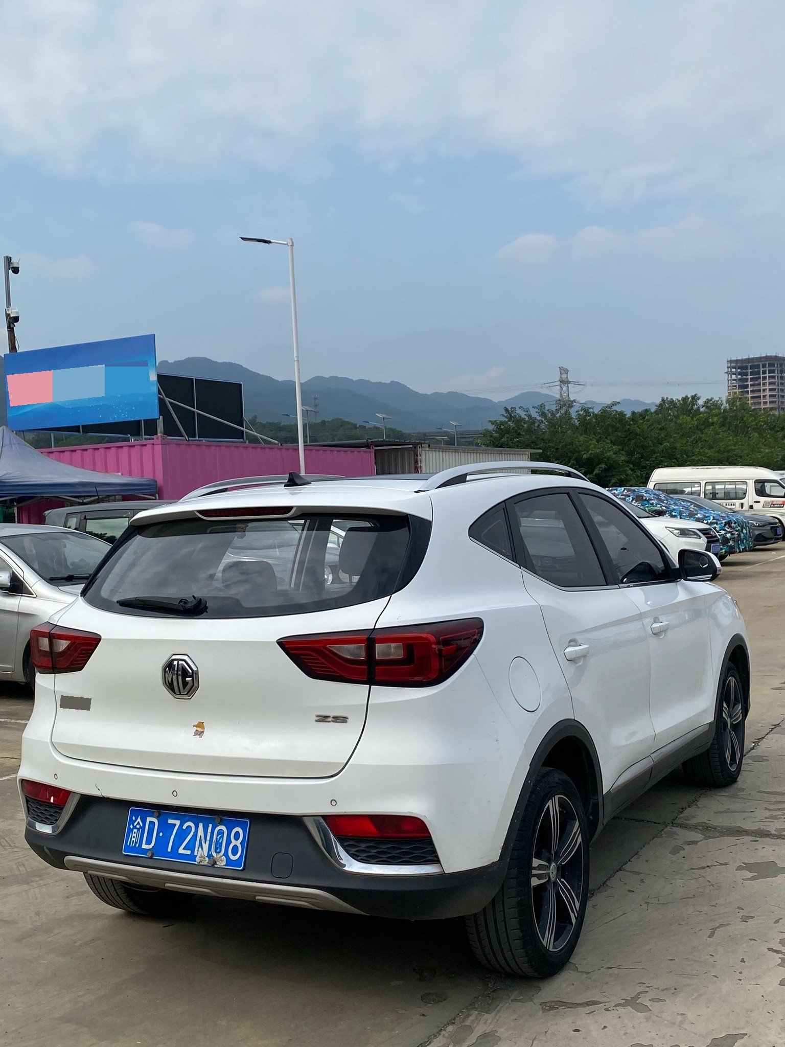 MG ZS 2017 #4 MG ZS 2017 car image #4
