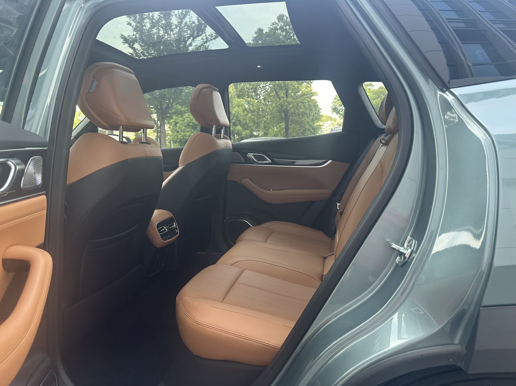 GEELY Boyue L 2025 car image #5