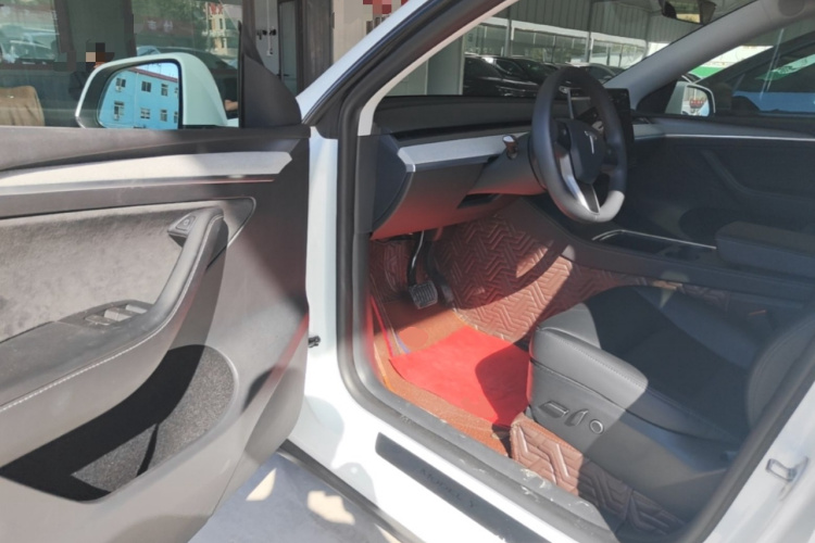Tesla Model Y 2024 #16 Tesla Model Y 2024 image de voiture #16