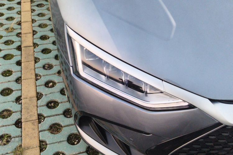 BYD Han 2022 car image #8