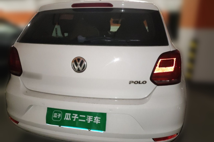 Volkswagen Polo 2016 car image #6