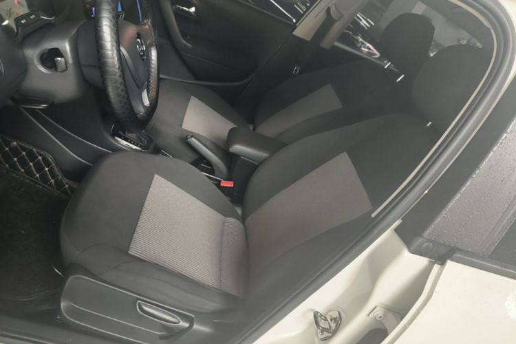 Volkswagen Polo 2017 #15 Volkswagen Polo 2017 car image #15