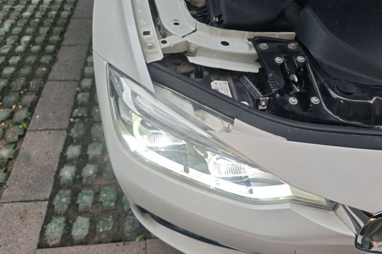 BMW 3 Series 2019 #8 BMW 3 Series 2019 car image #8