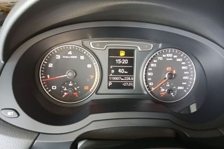 Audi Q3 2015 #12 Audi Q3 2015 car image #12