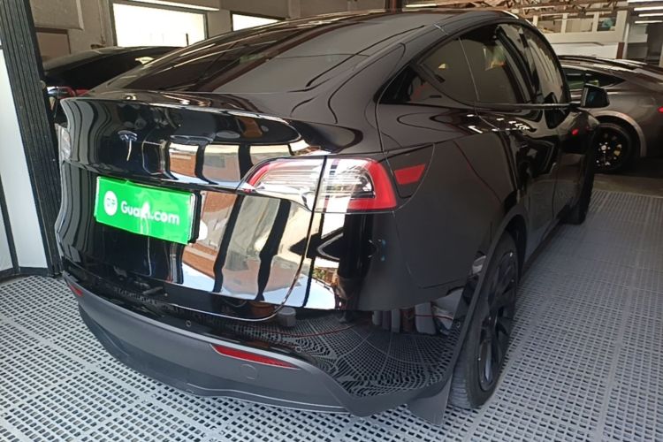 Tesla Model Y 2022 #7 Tesla Model Y 2022 car image #7