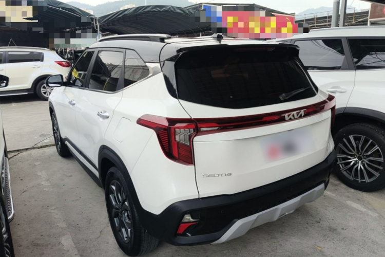Kia Seltos 2024 image de voiture #5