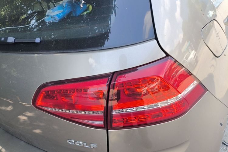 Volkswagen Golf 2016 car image #8